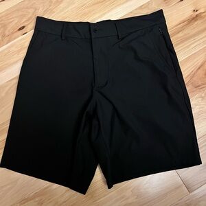 Old Navy Active tech hybrid 4-way stretch Men's Classic Black Flat Front Shorts